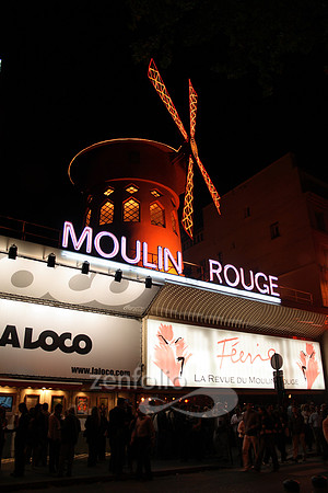 Photograph of the iconic Moulin Rouge by Crystal Nederman