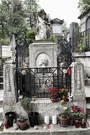 Grave of Chopin in the Pere Lachaise cemetery, photographed by Crystal Nederman